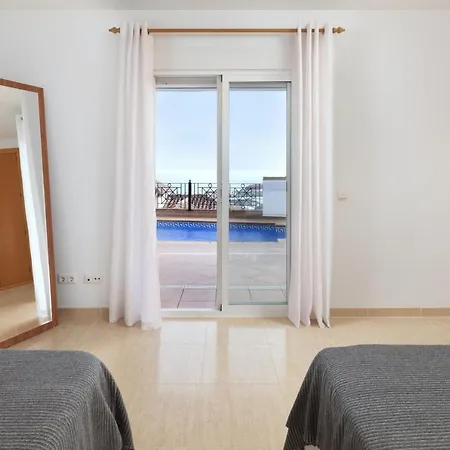 Brisas Del Mar 4